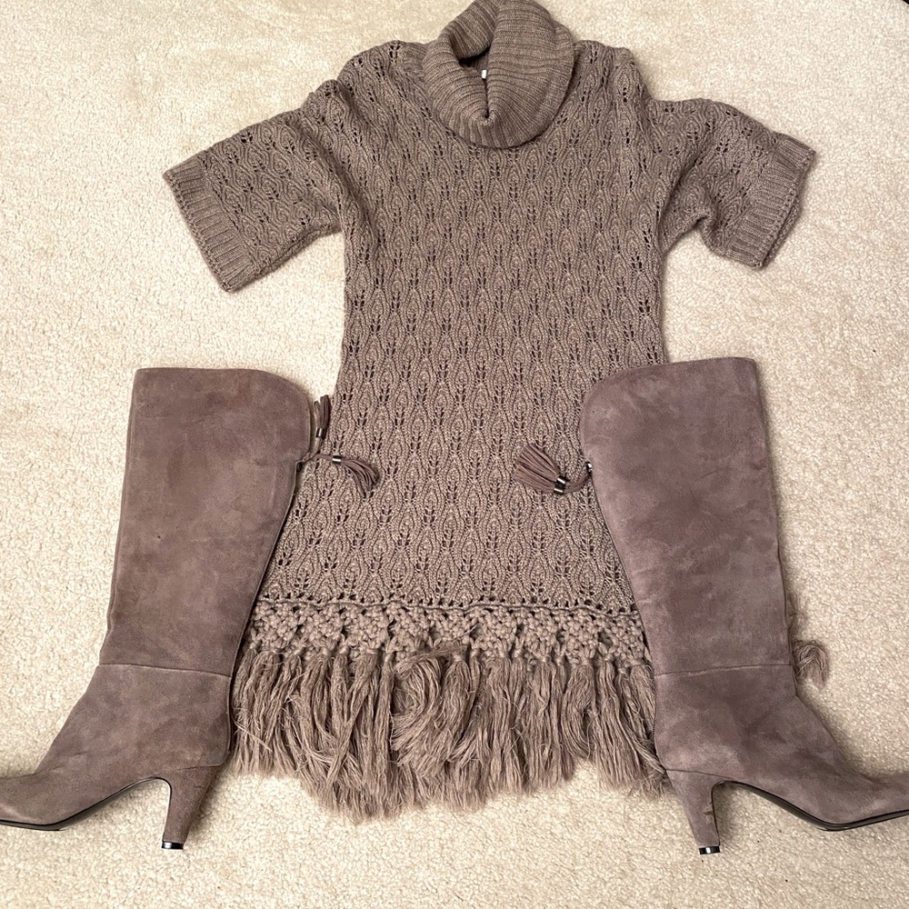 Kenar Women's taupe/grey Wool Blend Cowl Neck Short Sleeve Fringe Detail